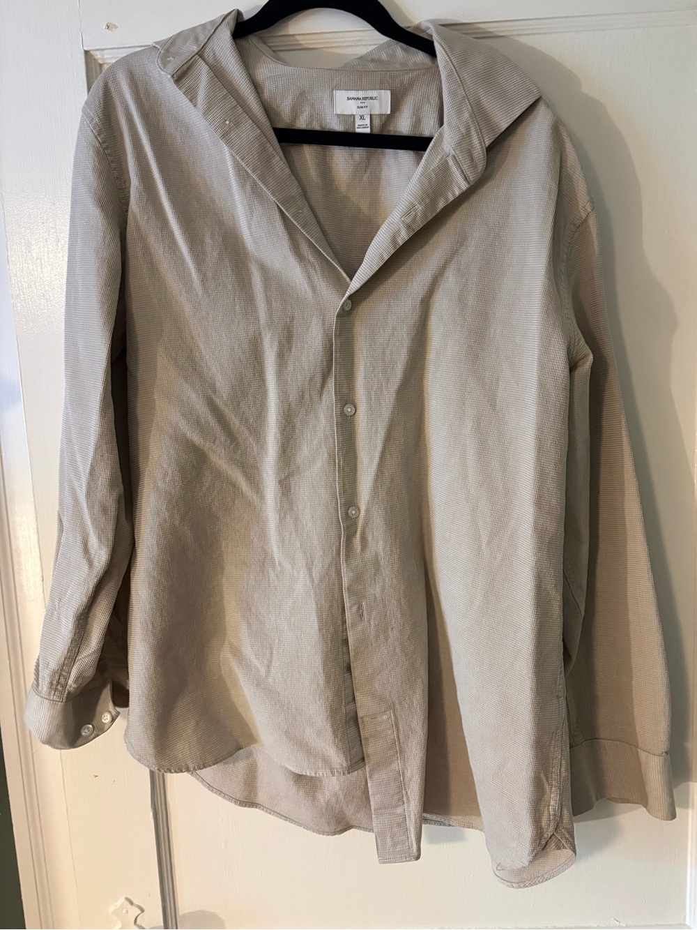 Banana Republic Men’s Light Beige Button-Up shirt